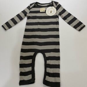 NWT🐝BURTS BEE BABY🐝6-9 MO✨ 100% organic cotton